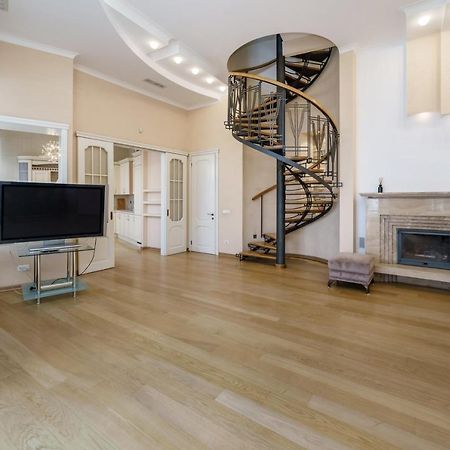 Katerynyska 2 Level Apartment With Sauna أوديسا المظهر الخارجي الصورة
