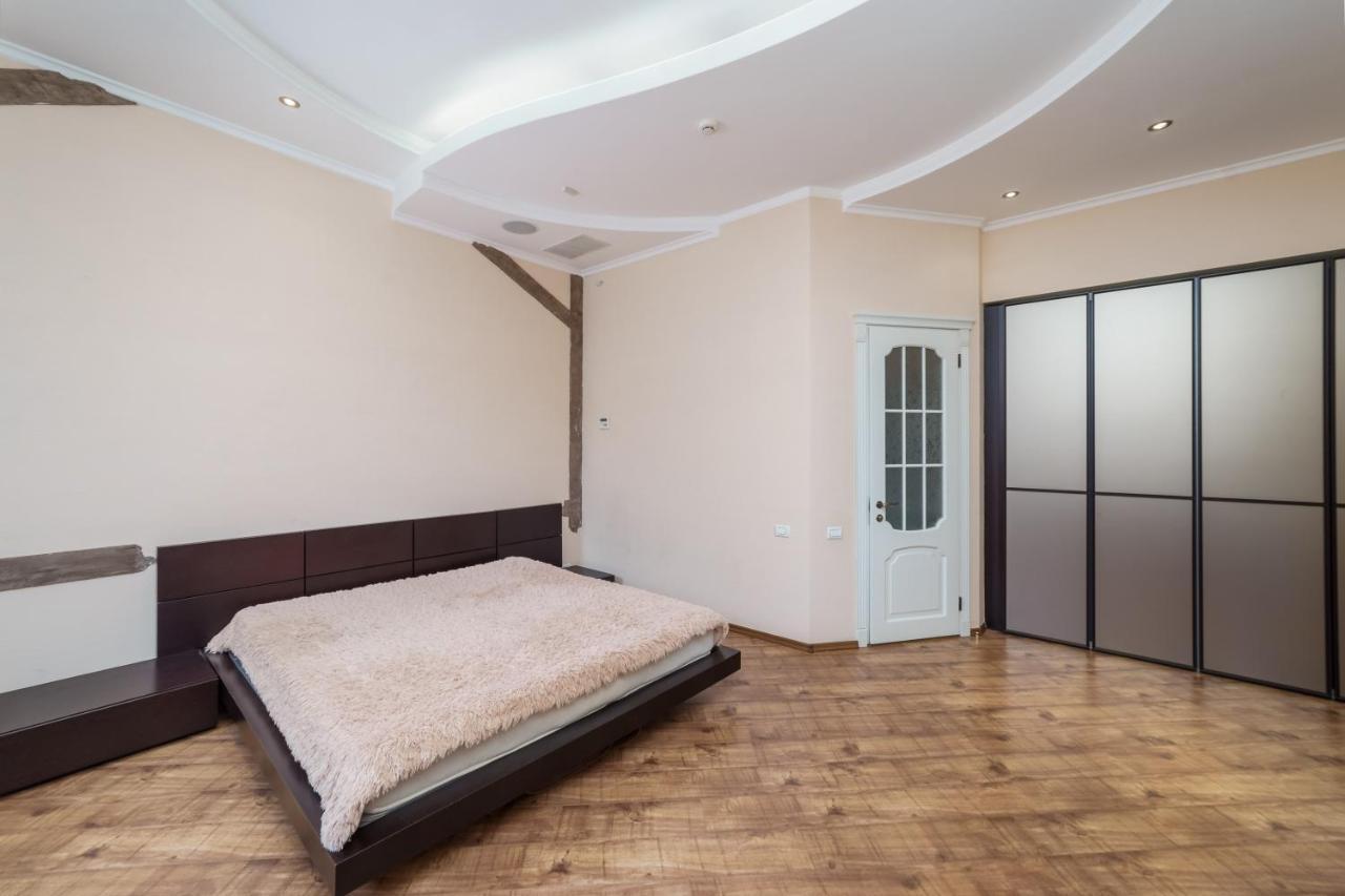 Katerynyska 2 Level Apartment With Sauna أوديسا المظهر الخارجي الصورة