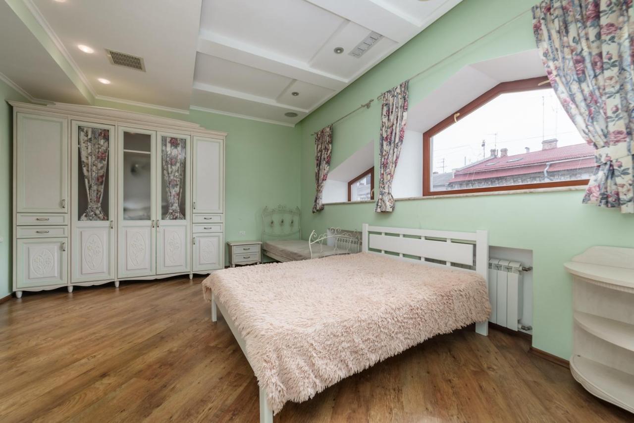 Katerynyska 2 Level Apartment With Sauna أوديسا المظهر الخارجي الصورة
