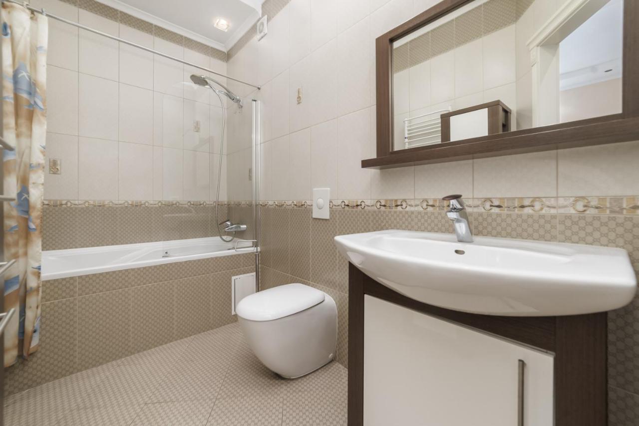 Katerynyska 2 Level Apartment With Sauna أوديسا المظهر الخارجي الصورة