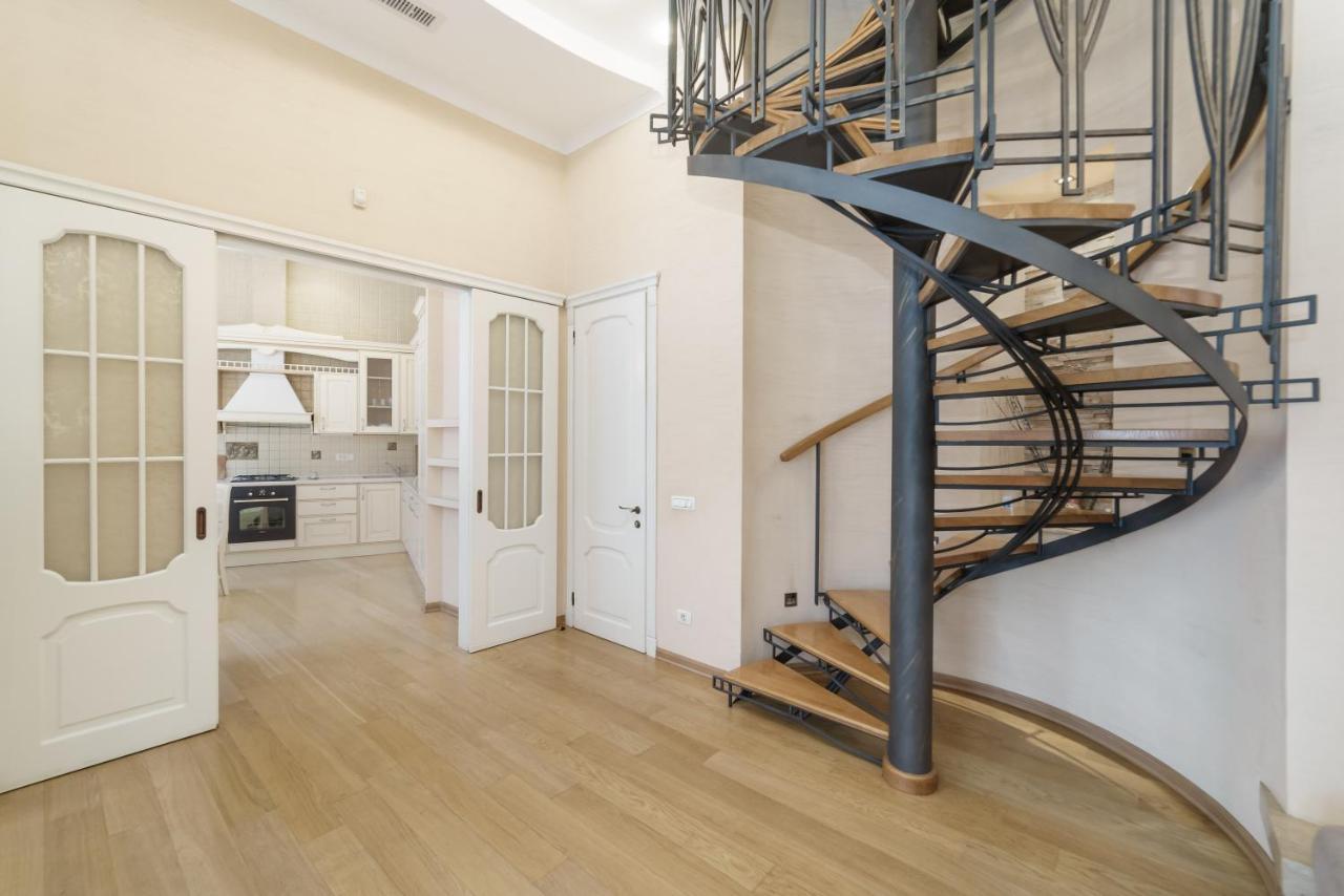 Katerynyska 2 Level Apartment With Sauna أوديسا المظهر الخارجي الصورة