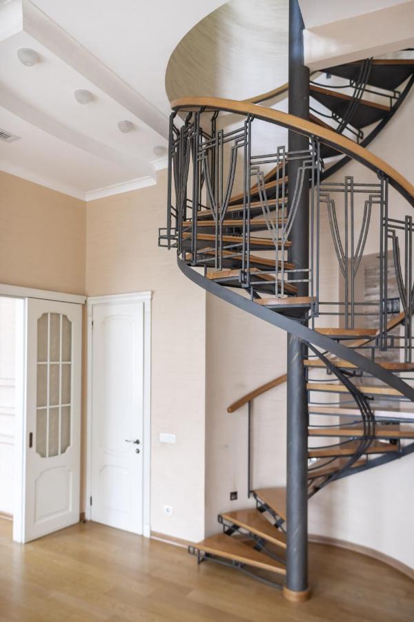 Katerynyska 2 Level Apartment With Sauna أوديسا المظهر الخارجي الصورة
